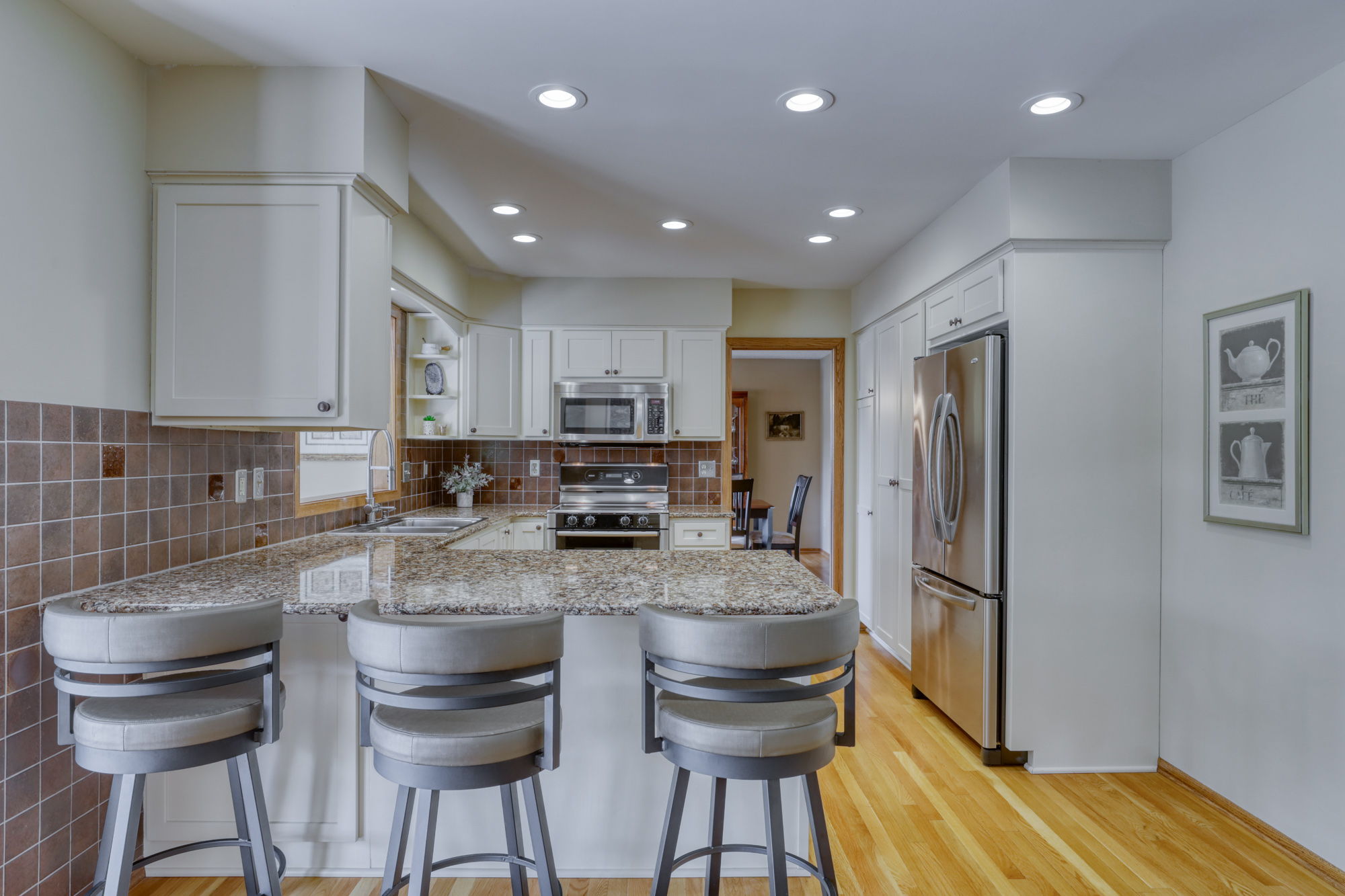 1246 Willow Ln, Roseville, MN 55113, USA Photo 13