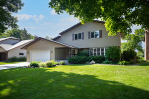 1246 Willow Ln, Roseville, MN 55113, USA Photo 2