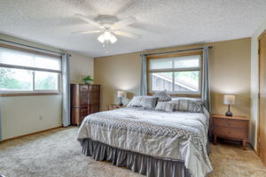 1246 Willow Ln, Roseville, MN 55113, USA Photo 35
