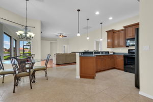 Breakfast Nook & Kitchen