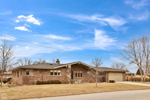 12467 S Meade Ave_004