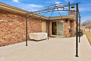 12467 S Meade Ave_007