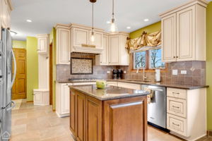 12467 S Meade Ave_012