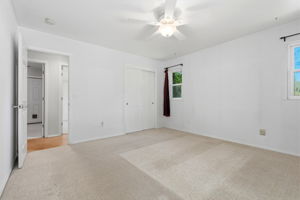  Photo 31