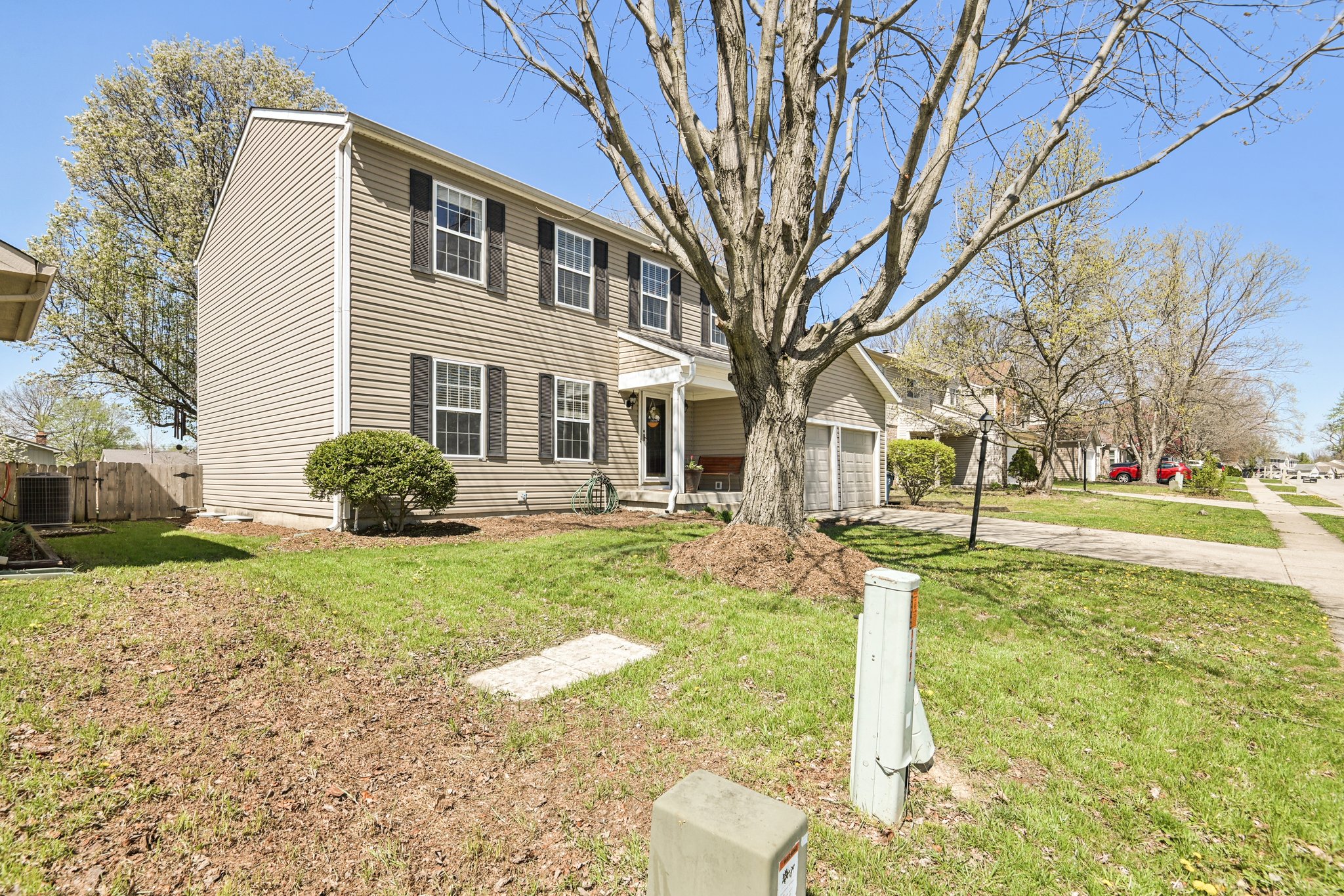 Traverse Pl-S0804-003.jpg