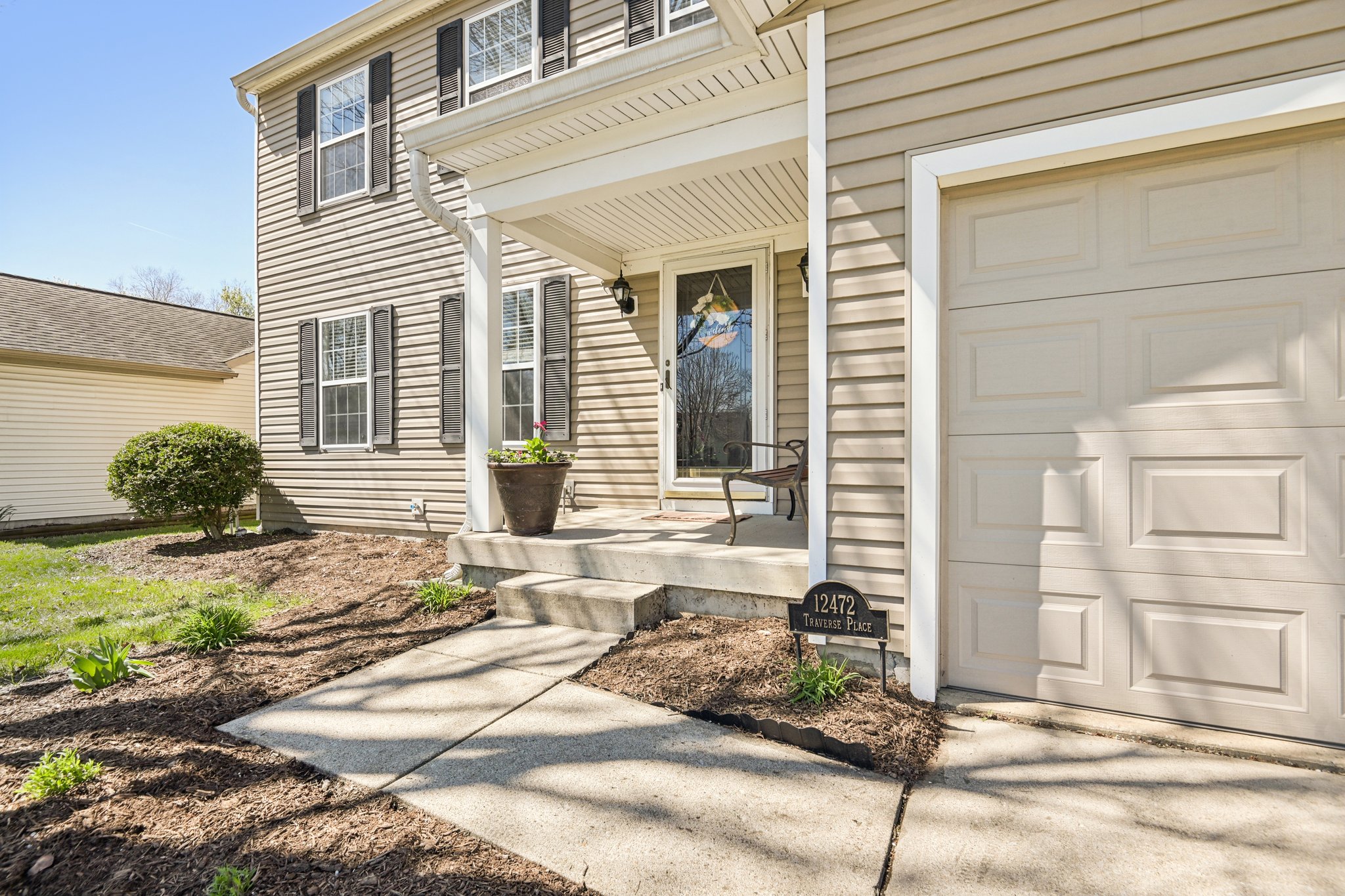 Traverse Pl-S0804-004.jpg