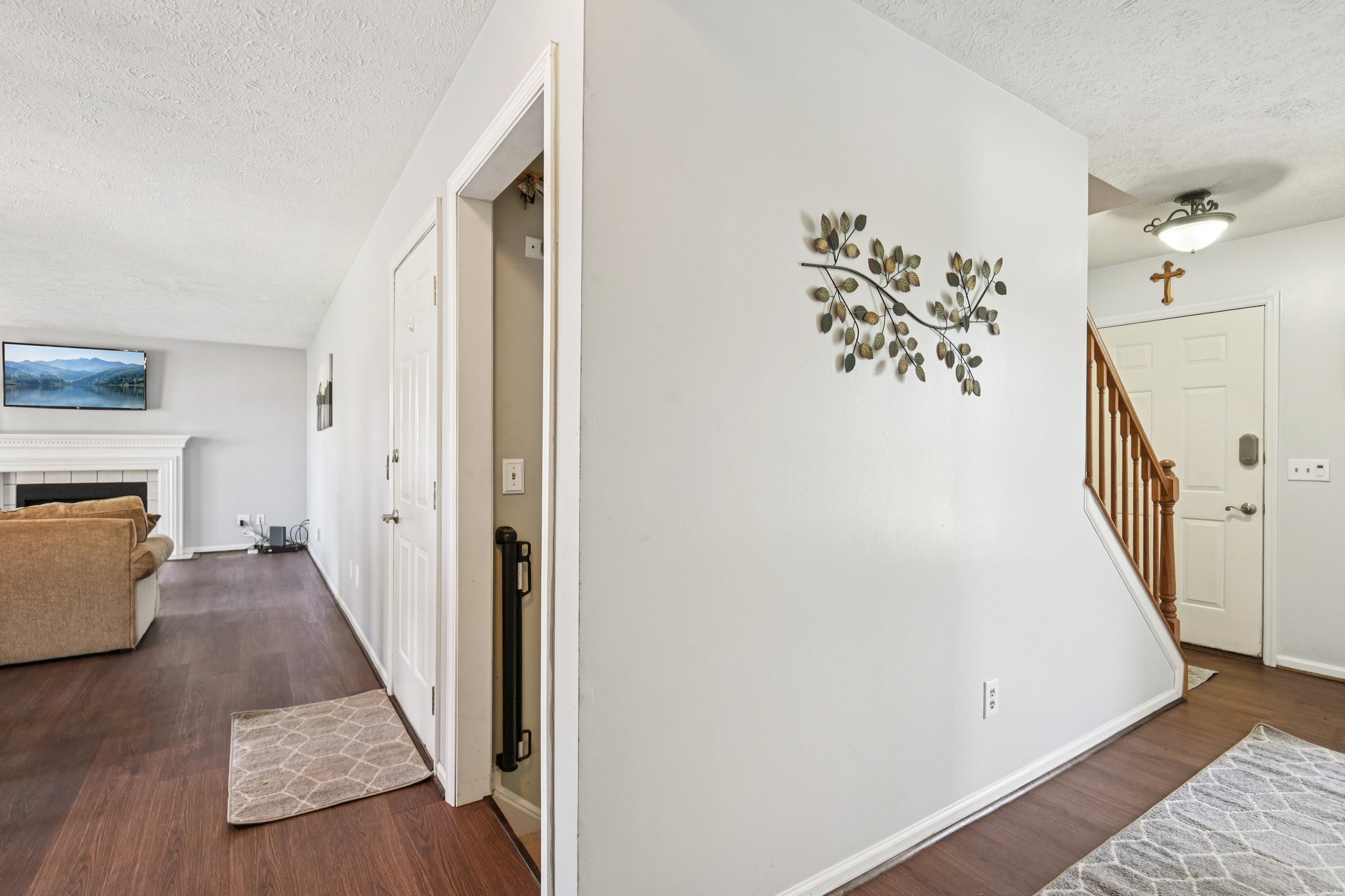 Traverse Pl-S0804-008.jpg