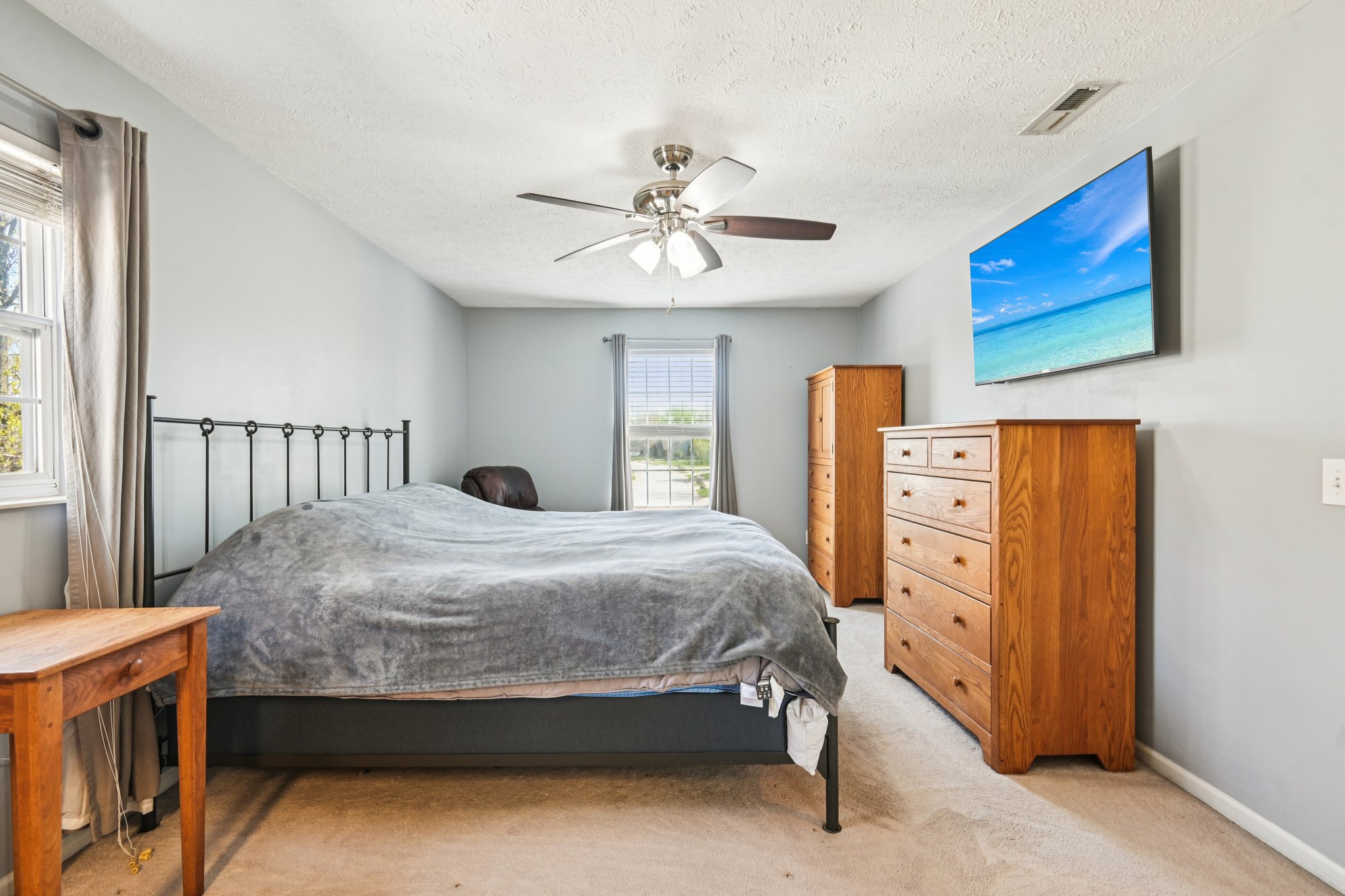 Traverse Pl-S0804-033.jpg