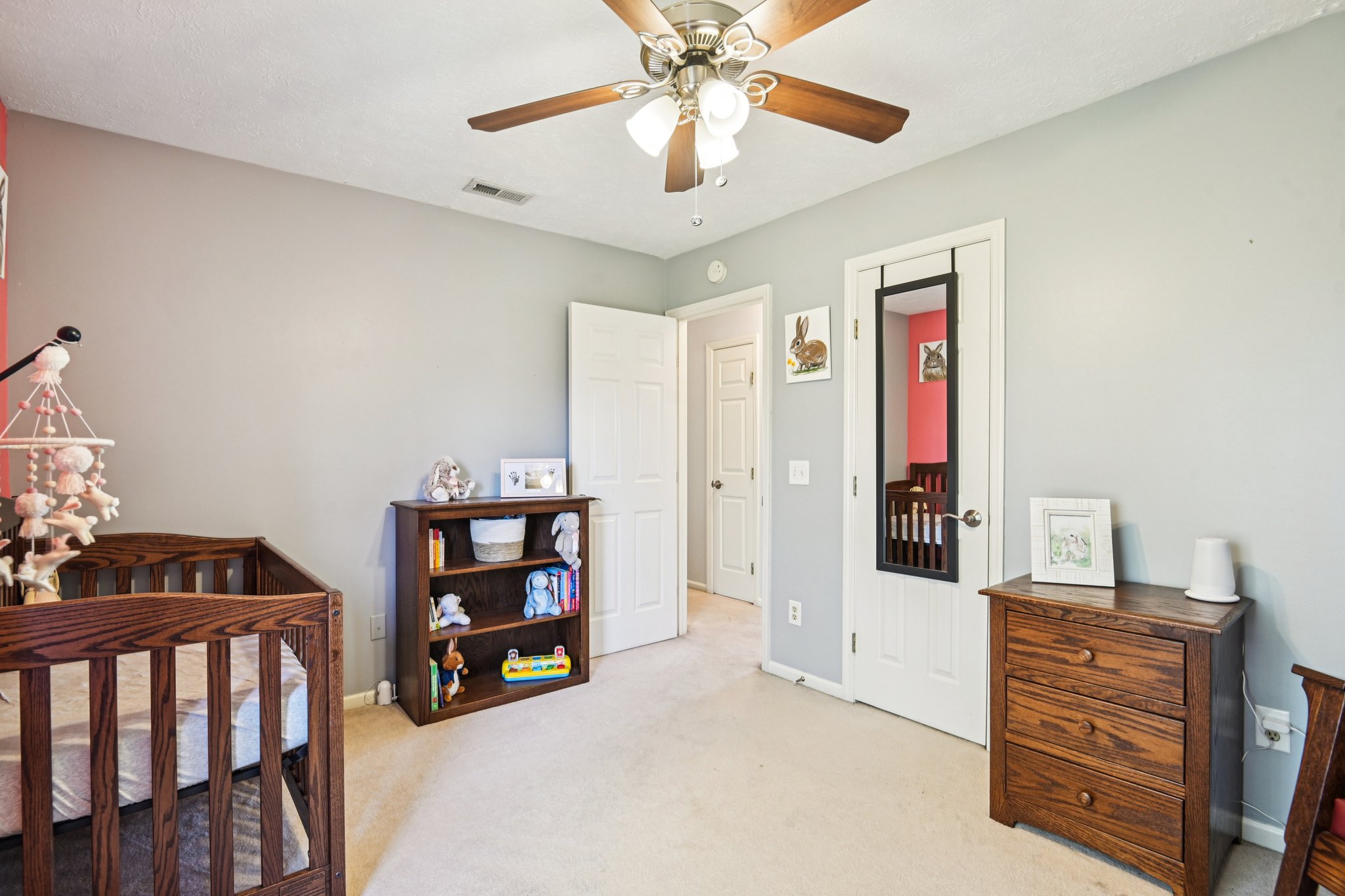 Traverse Pl-S0804-041.jpg