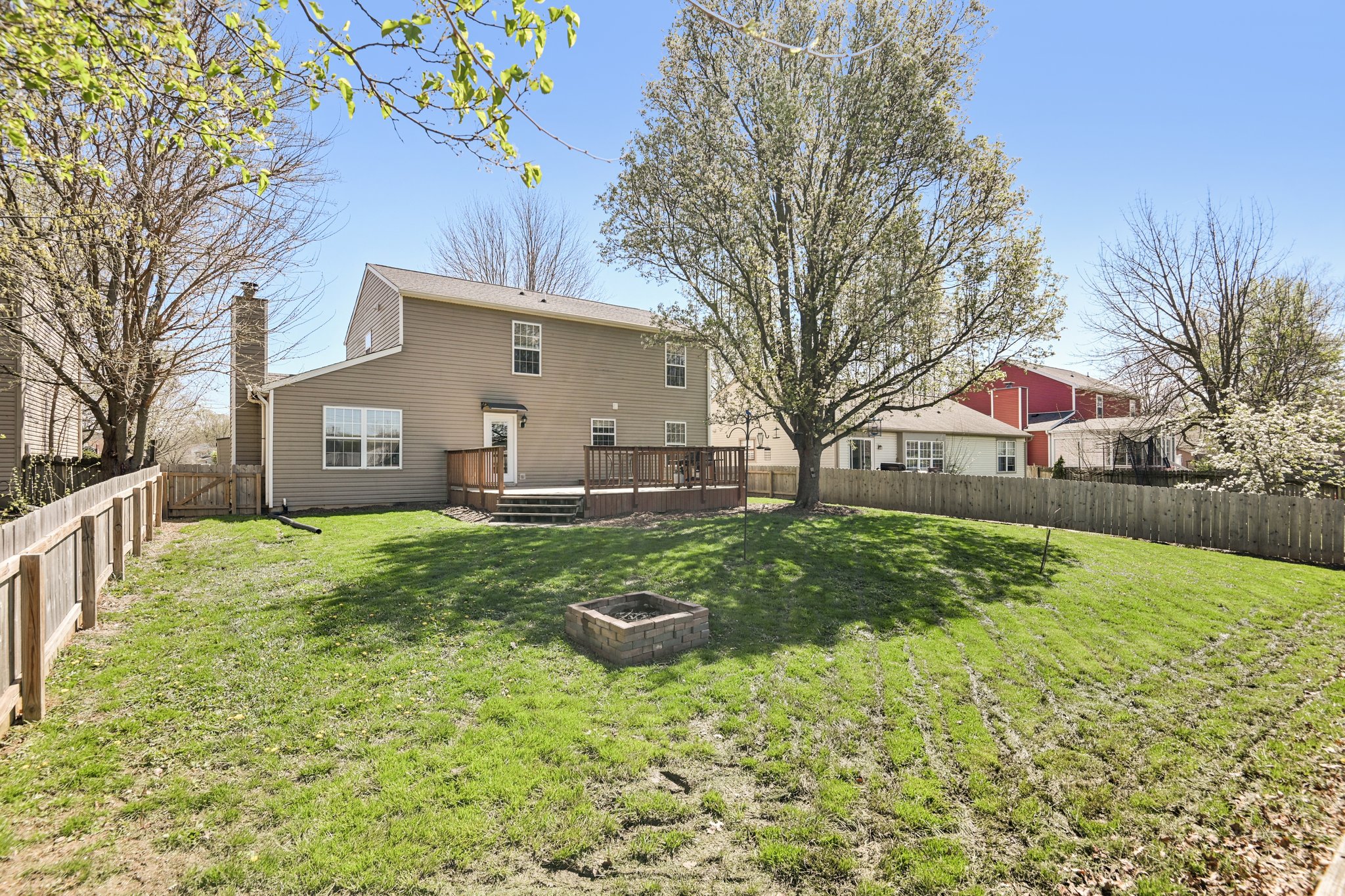 Traverse Pl-S0804-052.jpg