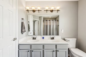 Traverse Pl-S0804-037.jpg