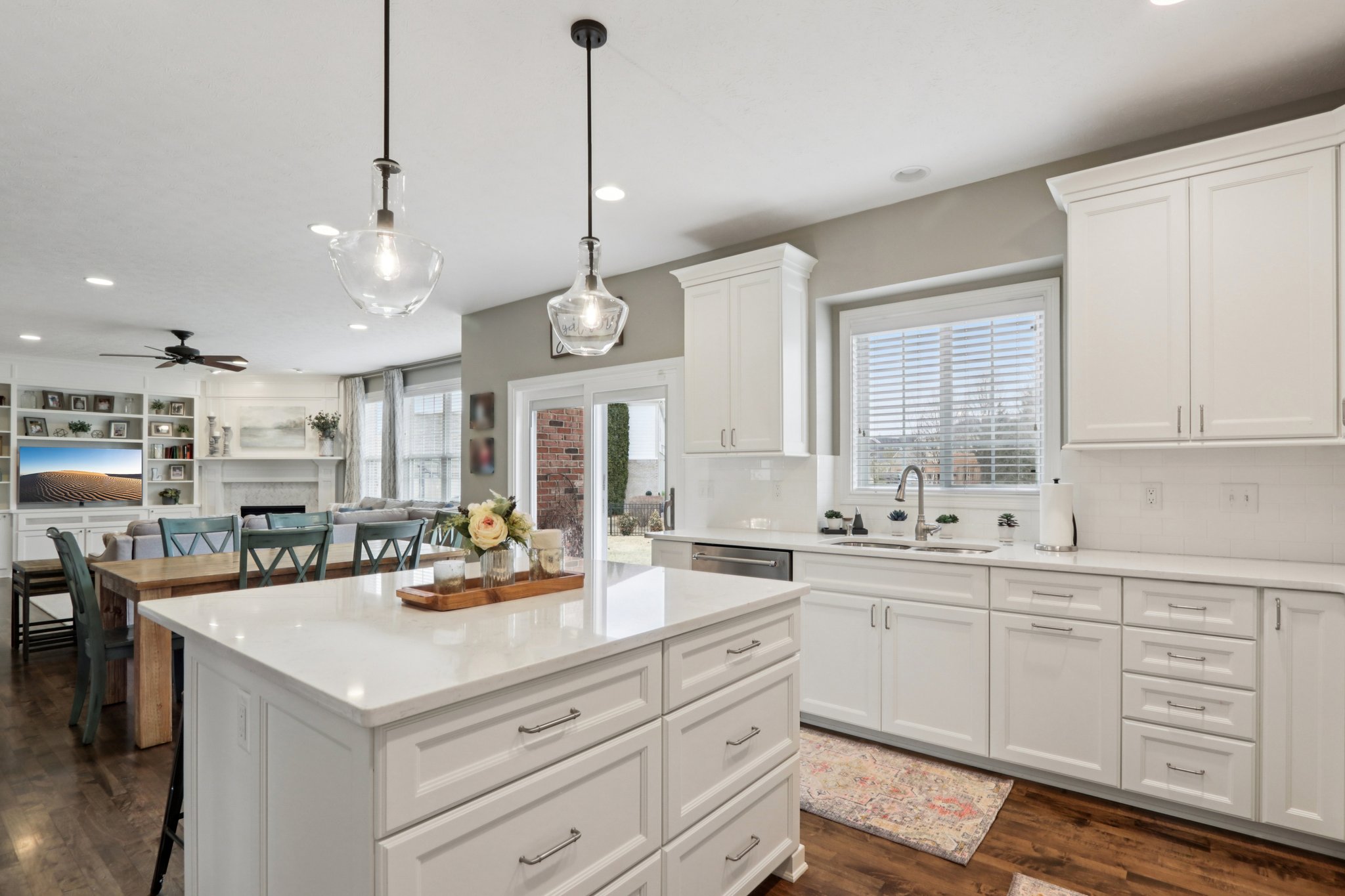 Talon Crest Dr-S1802-029.jpg