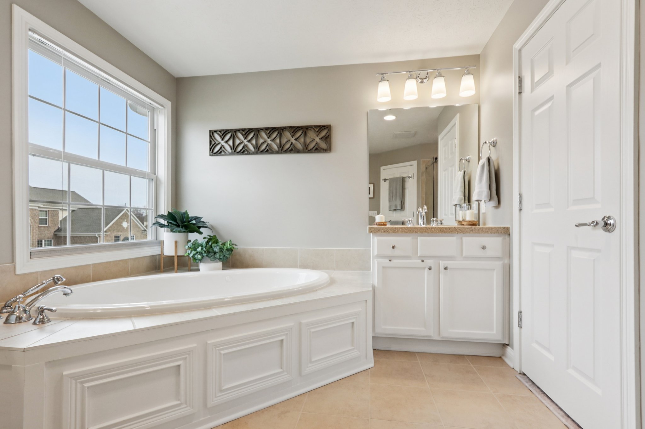 Talon Crest Dr-S1802-057.jpg