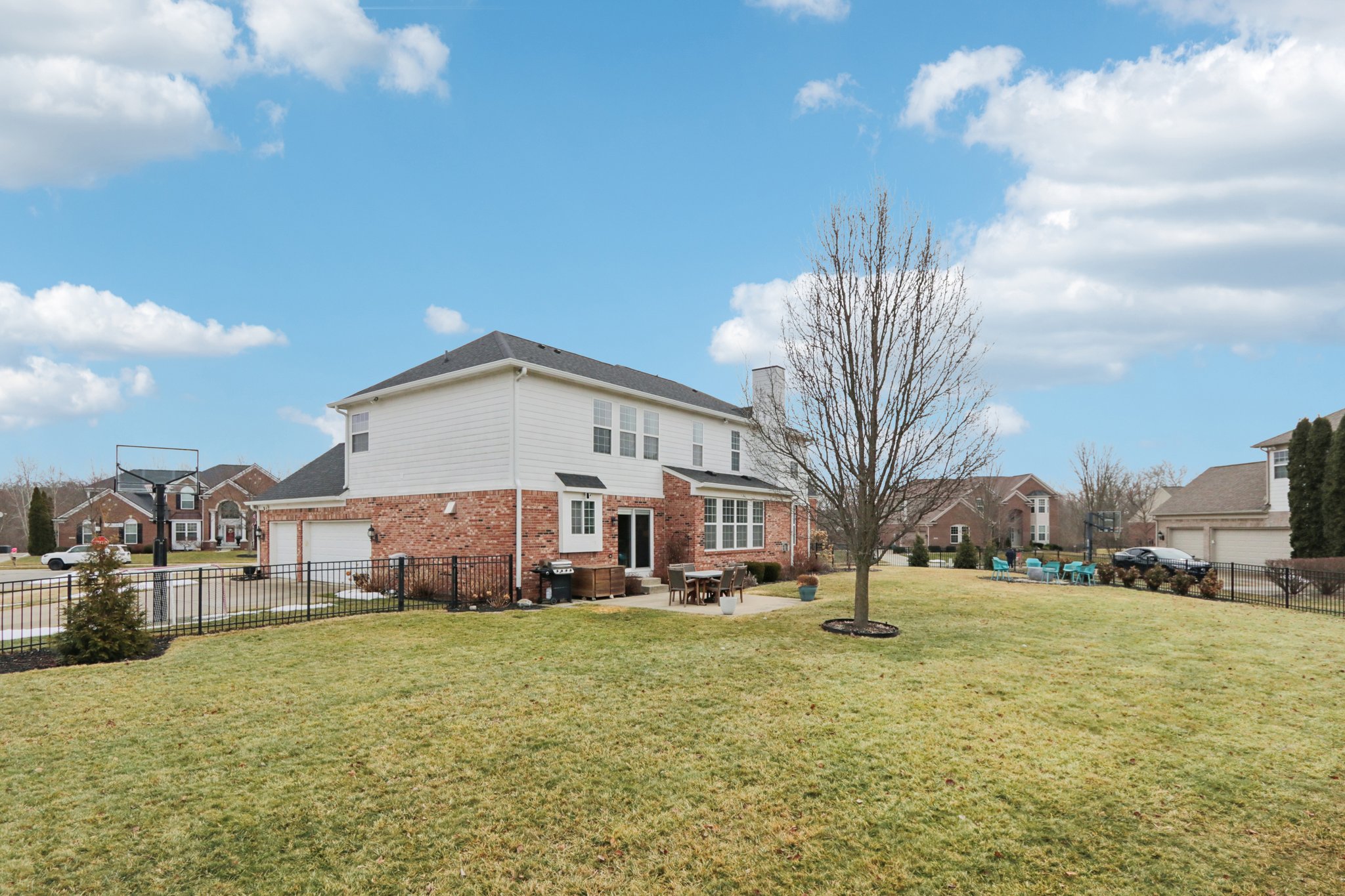 Talon Crest Dr-S1802-077.jpg