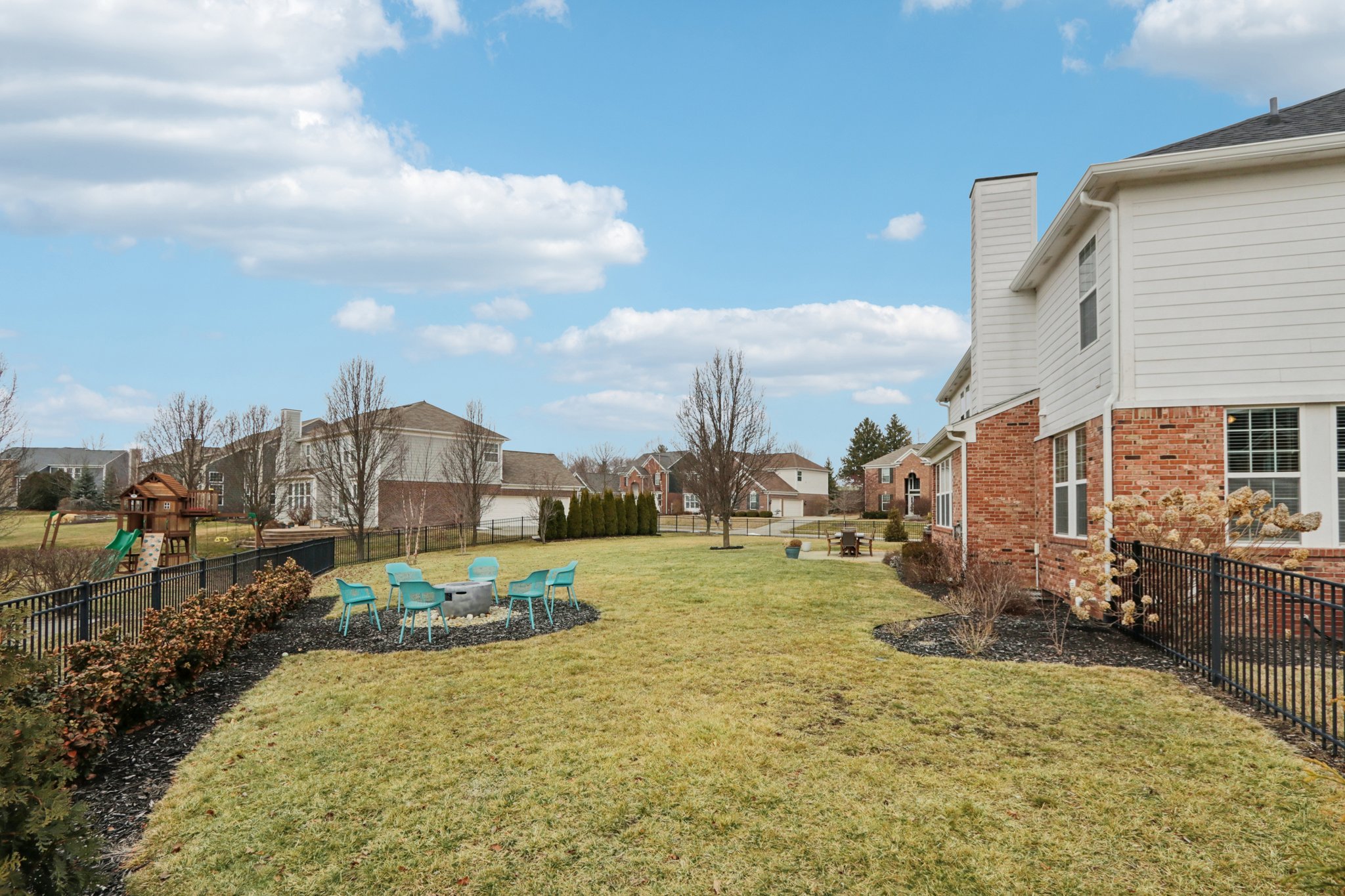 Talon Crest Dr-S1802-079.jpg