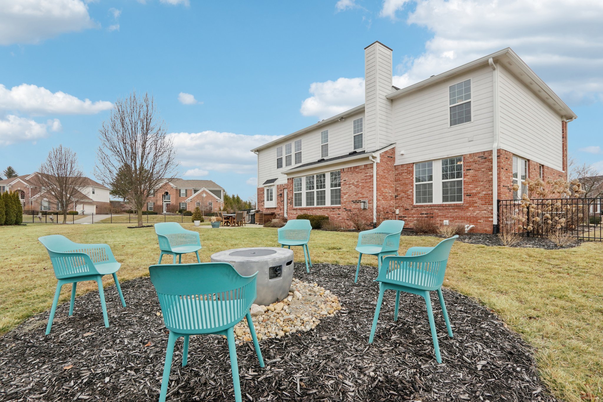 Talon Crest Dr-S1802-080.jpg