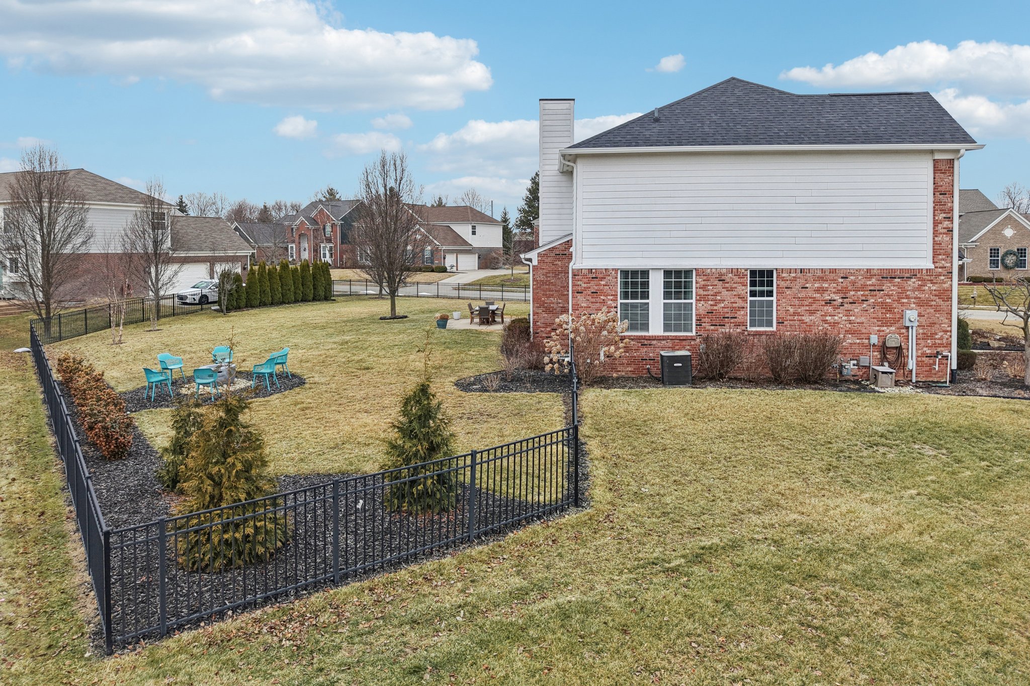 Talon Crest Dr-S1802-090.jpg