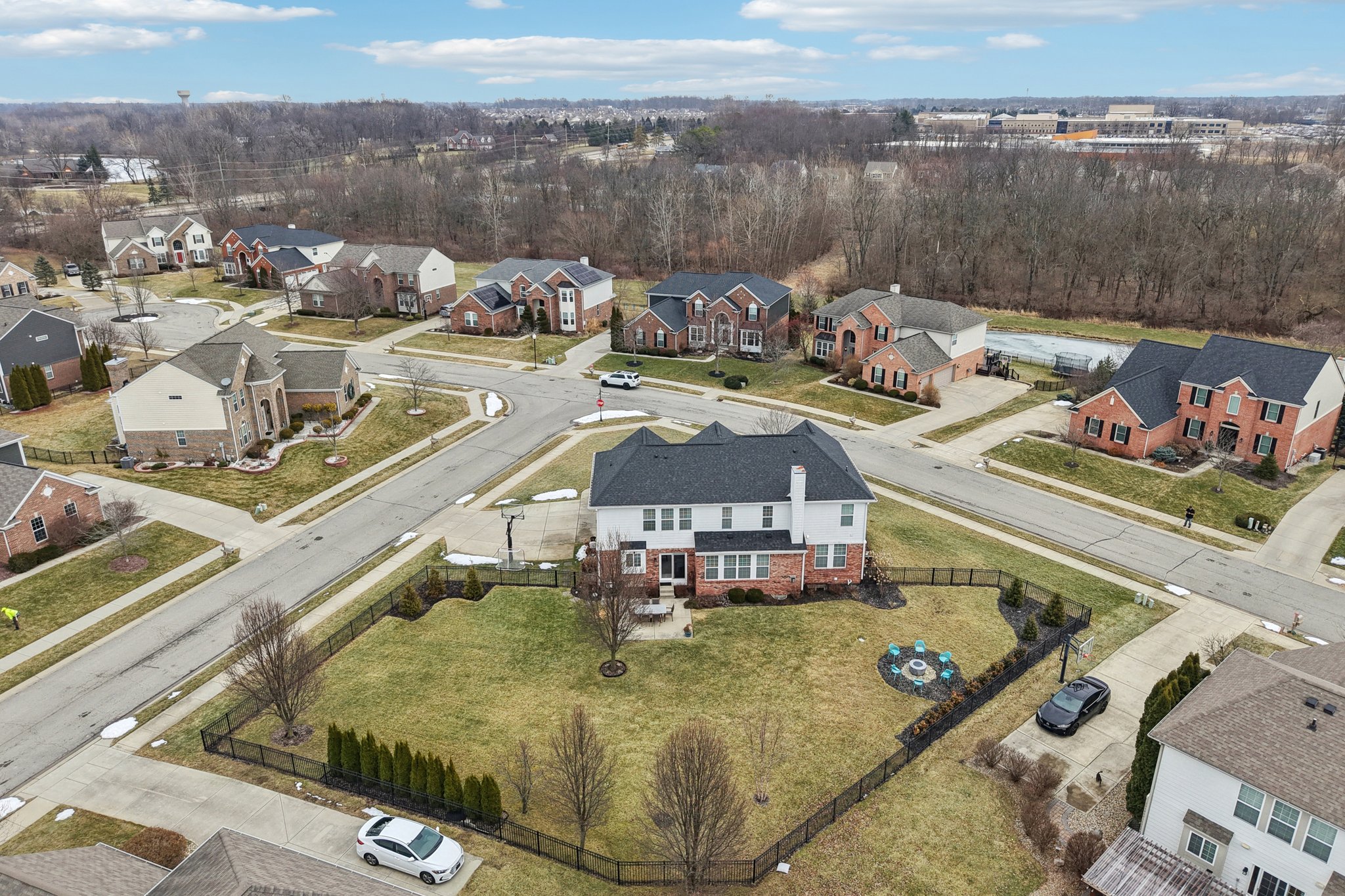 Talon Crest Dr-S1802-092.jpg