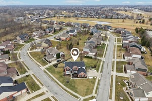 Talon Crest Dr-S1802-095.jpg