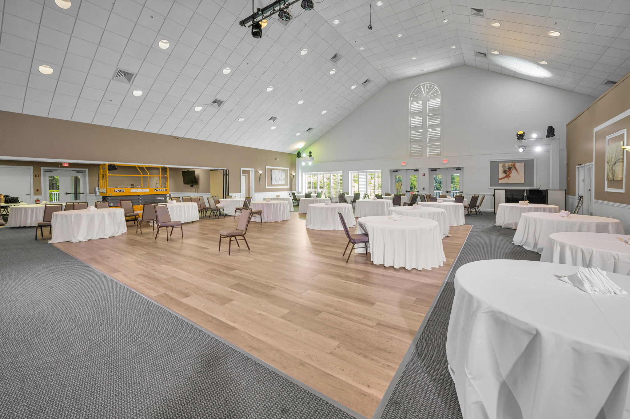 25-Clubhouse Ballroom