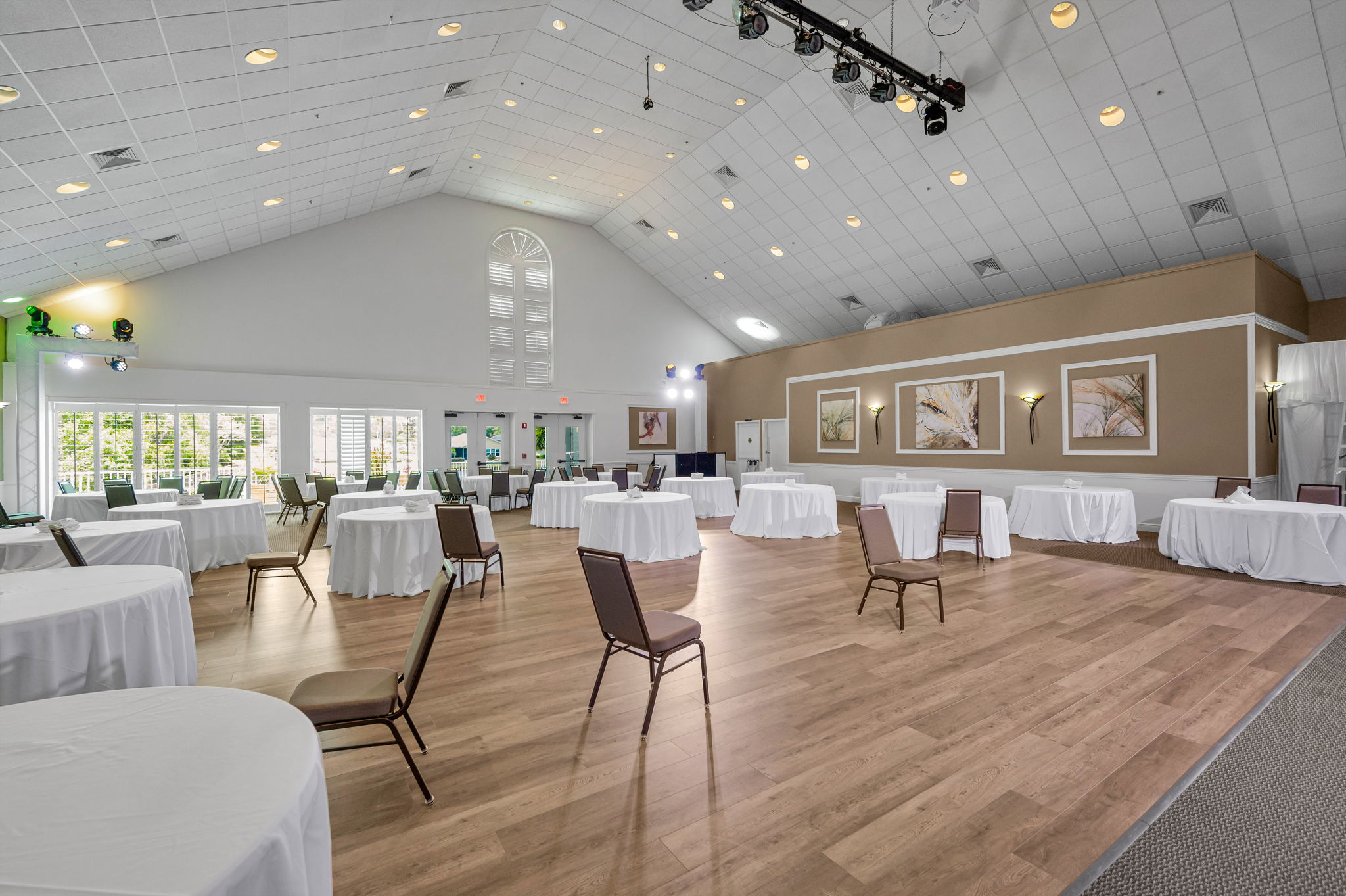 26-Clubhouse Ballroom