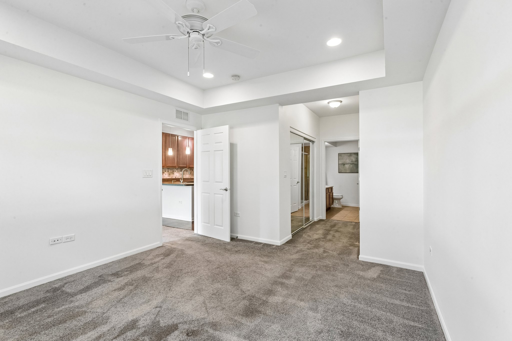 Chesterton Dr-S0408-022.jpg