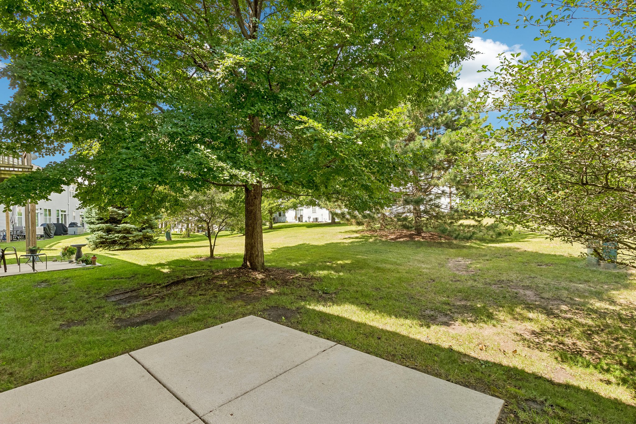 Chesterton Dr-S0408-031.jpg