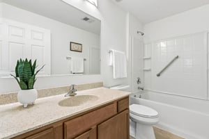 Chesterton Dr-S0408-018.jpg