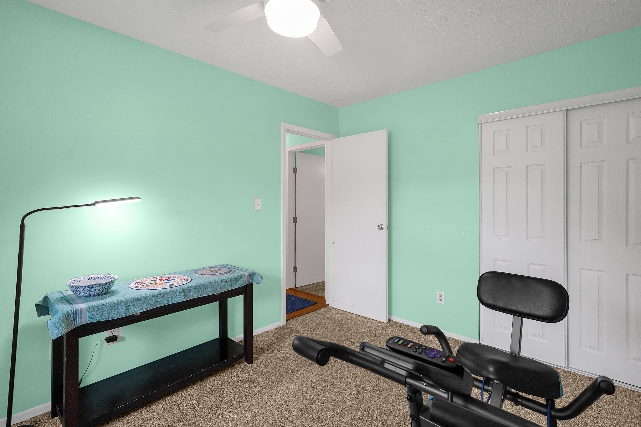  Photo 8