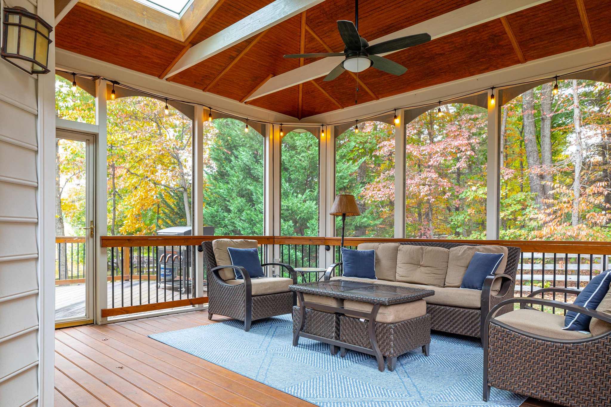 12490 Falkirk Dr, Fairfax, VA 22033, USA Photo 8