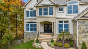 12490 Falkirk Dr, Fairfax, VA 22033, USA Photo 4