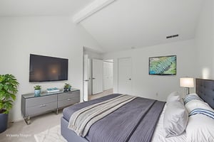 028_F8_125 Arabian Way virtually staged.jpeg