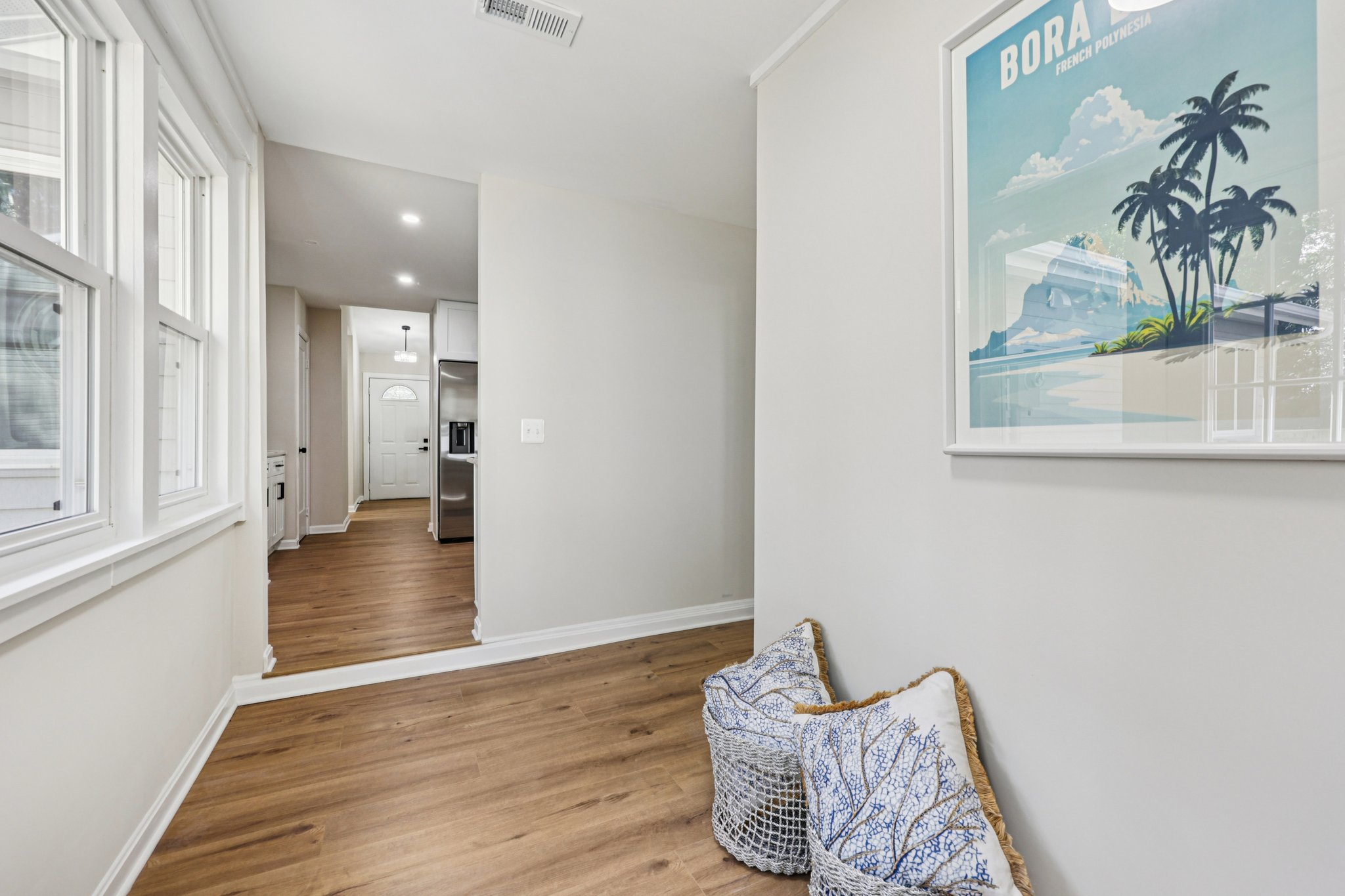 Avondale Dr-S0810-019.jpg
