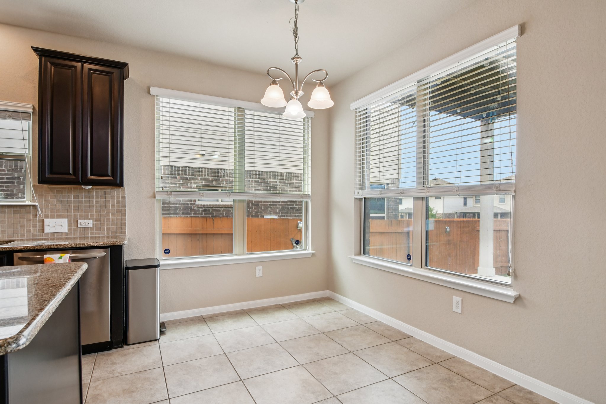 Checkerspot Ct-1506-012.jpg