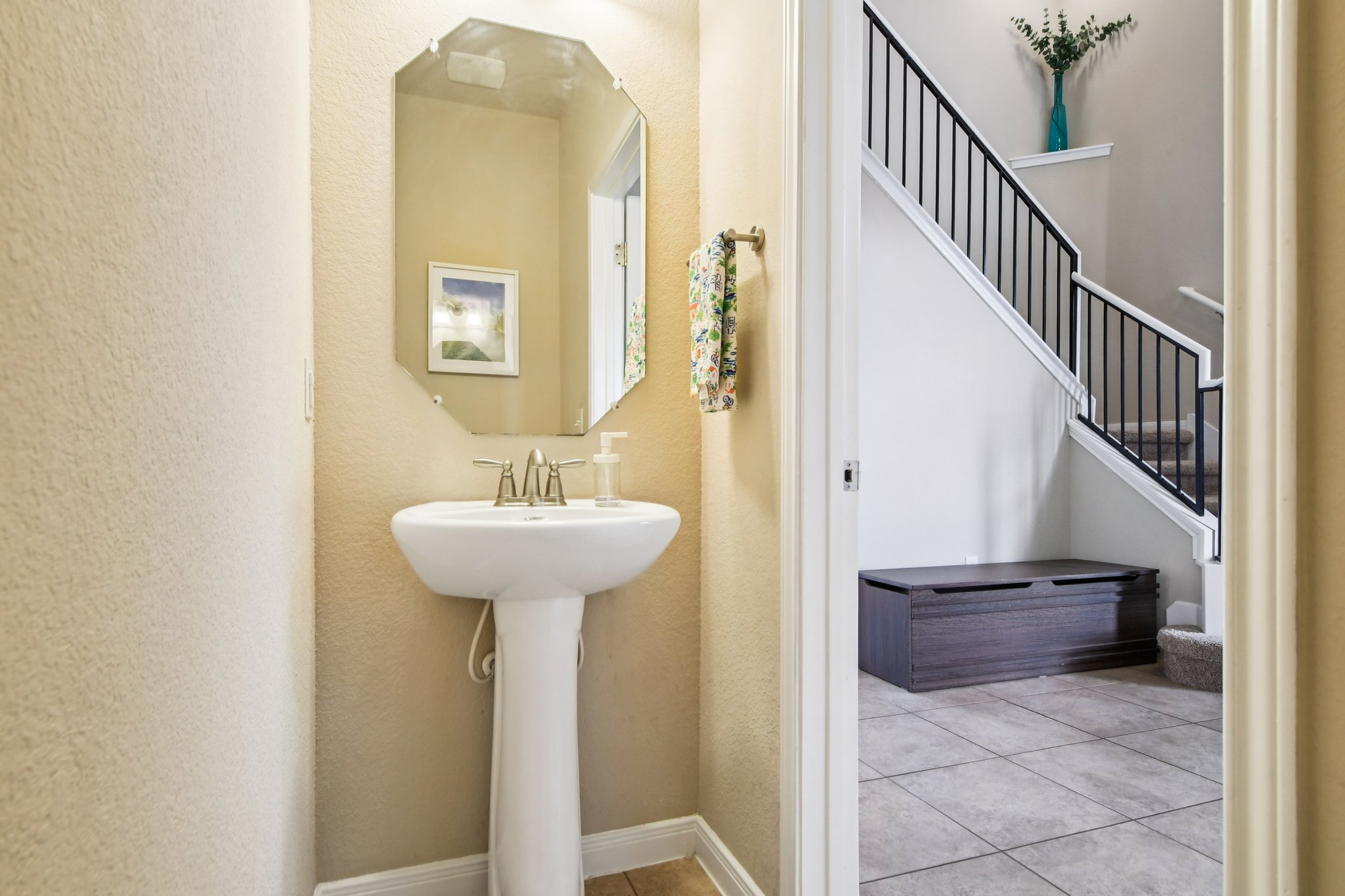 Checkerspot Ct-1506-019.jpg