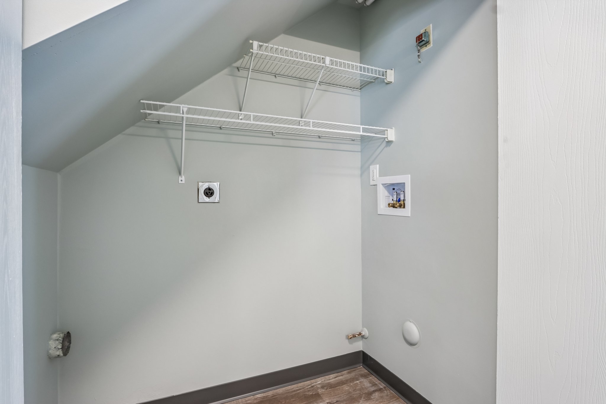 125 Eastgate Way 89-S3006-016.jpg