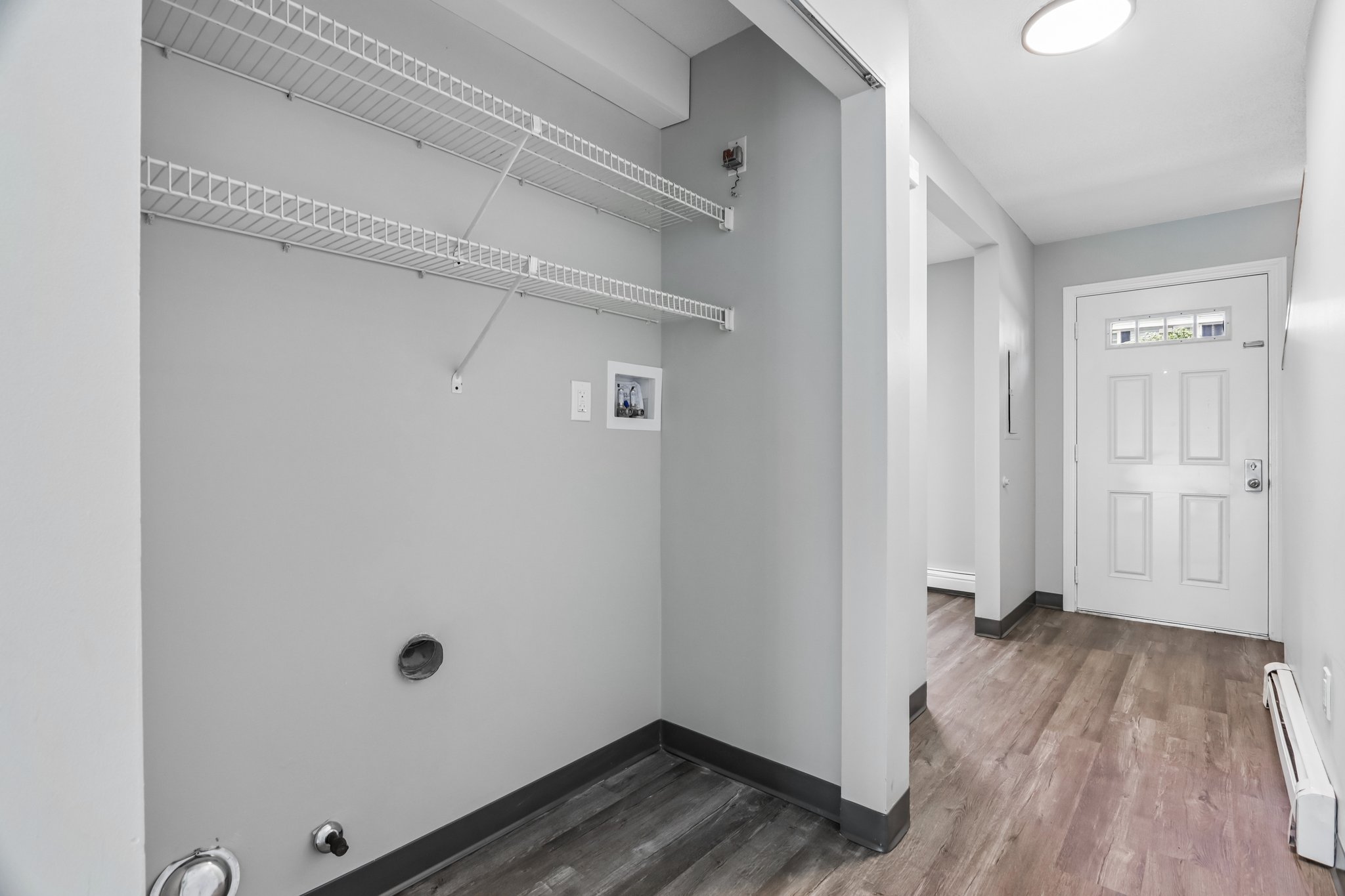 125 Eastgate Way 93-S3006-016.jpg
