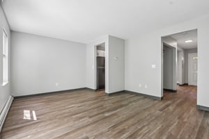 125 Eastgate Way 93-S3006-007.jpg
