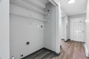 125 Eastgate Way 93-S3006-016.jpg