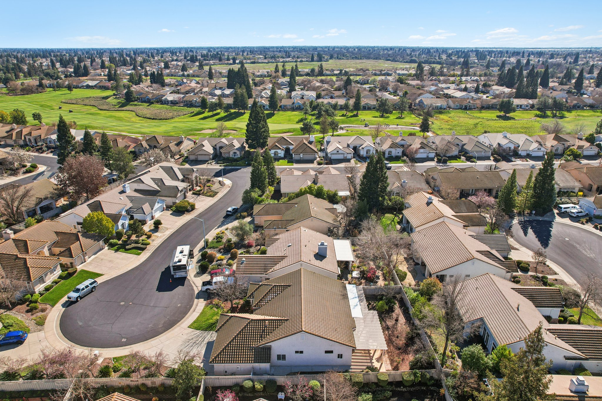 Fridays Station Ct-S1402-051.jpg