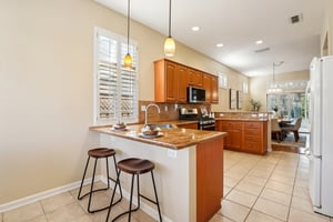 Fridays Station Ct-S1402-018.jpg