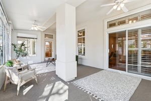 Fridays Station Ct-S1402-038.jpg