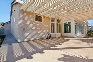 Fridays Station Ct-S1402-043.jpg