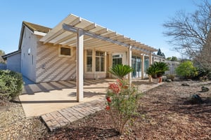 Fridays Station Ct-S1402-044.jpg