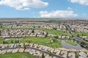 Fridays Station Ct-S1902-002.jpg