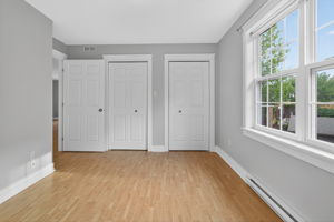  Photo 49
