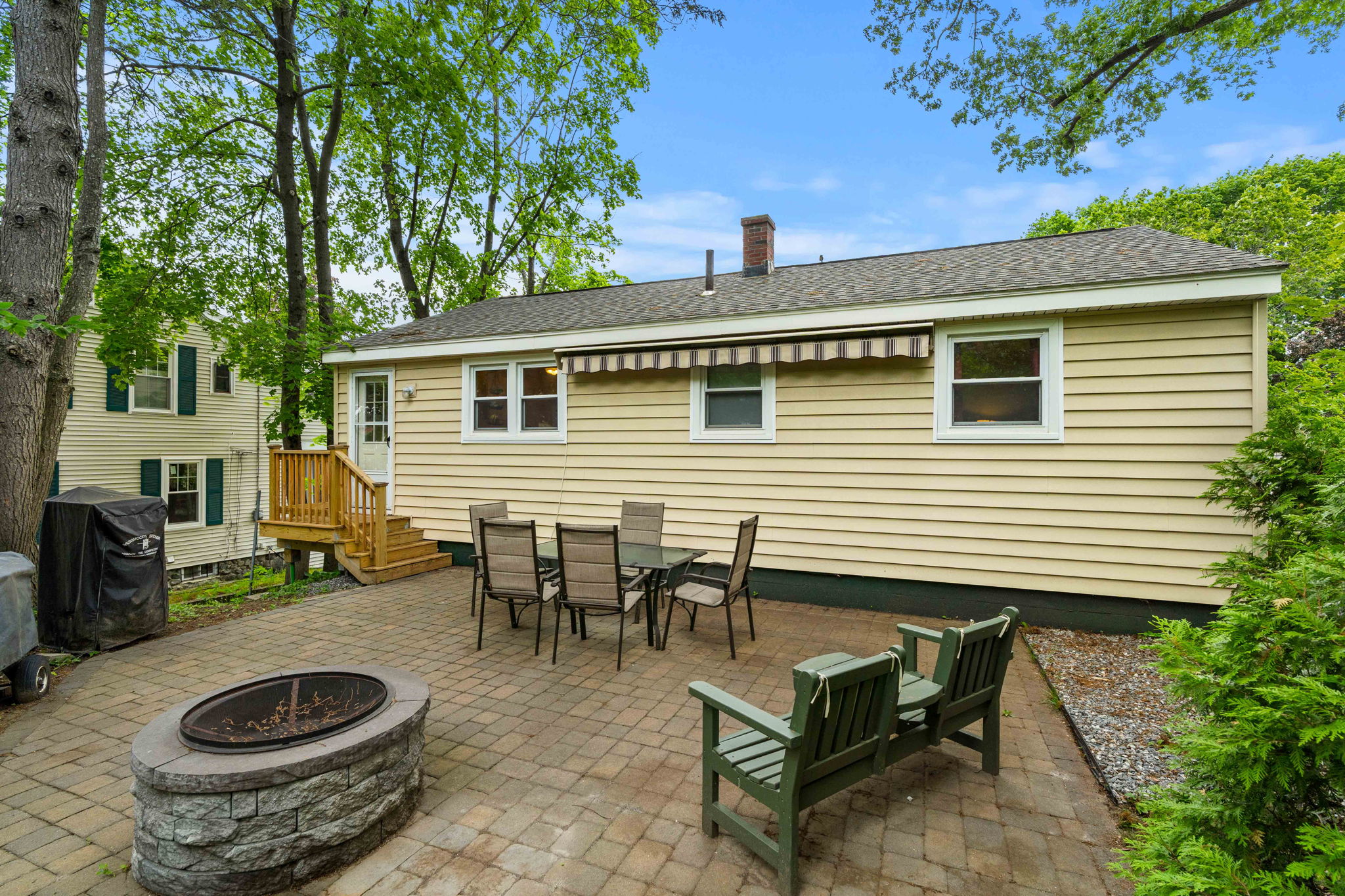 125 Hoyt Ave, Lowell, MA 01852, USA Photo 10