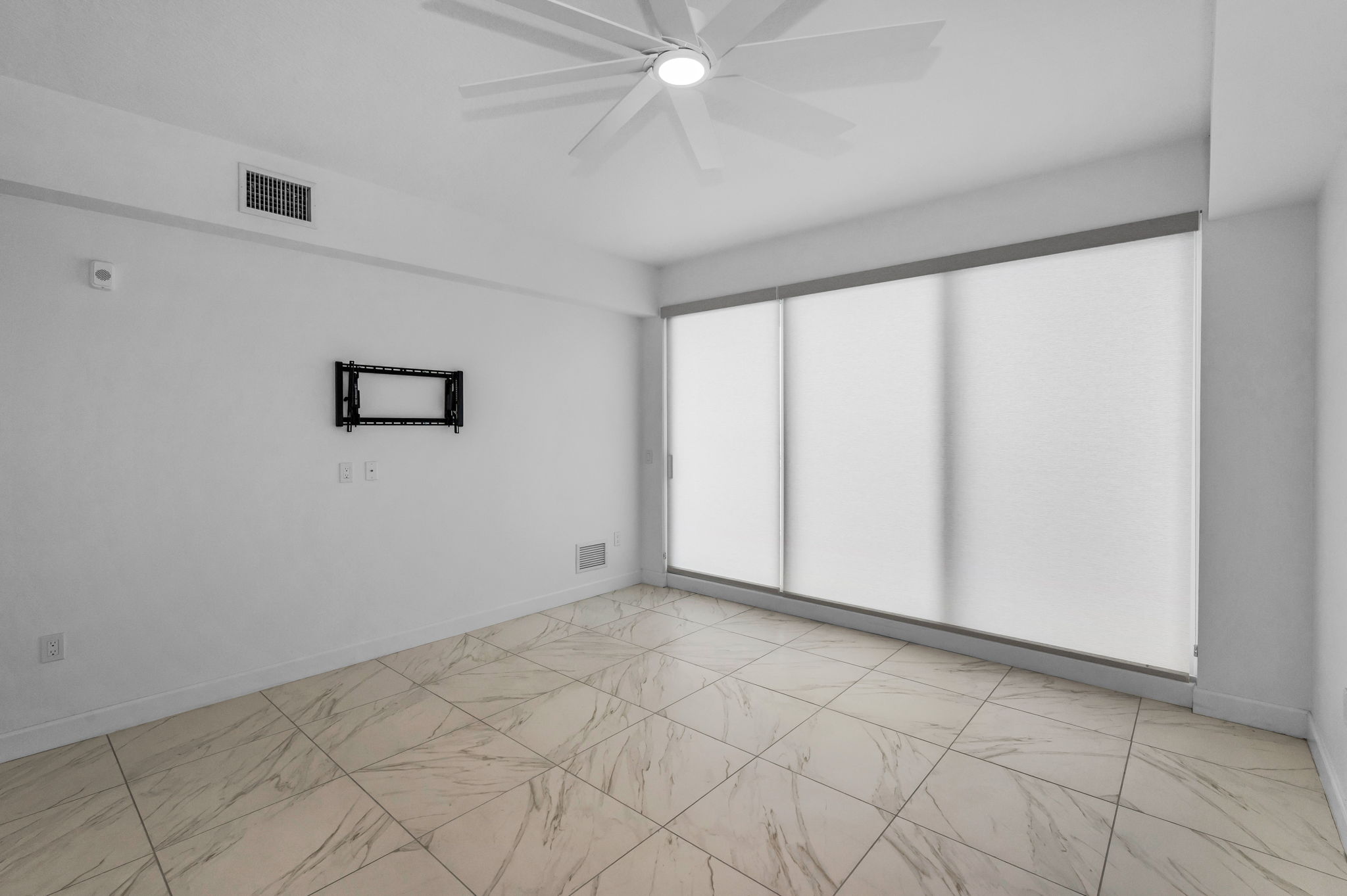 Living Room1a