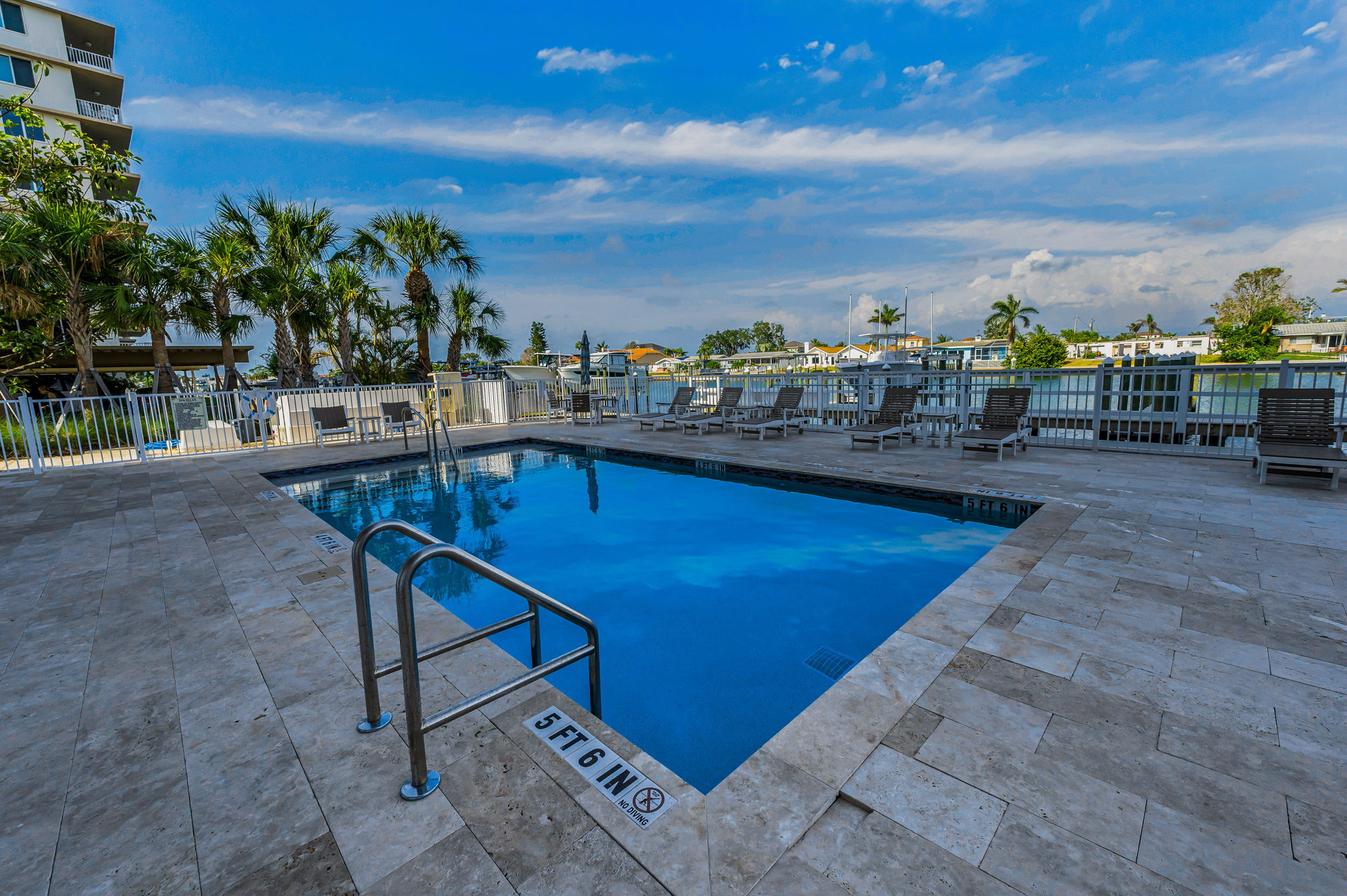 Pool12