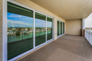 Balcony4